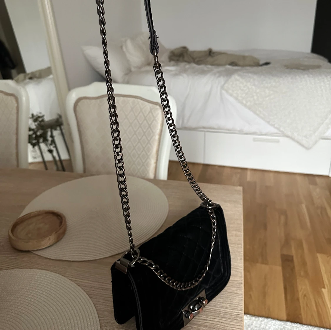 Svart handväska - 90
