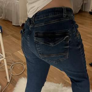 Jeans från mos mosh, strl 36 - 38, väldigt fint skick