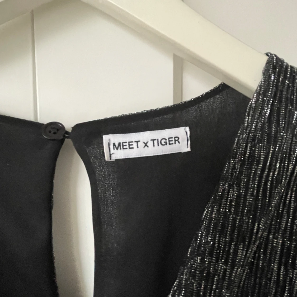 Glittrig klänning  - 90