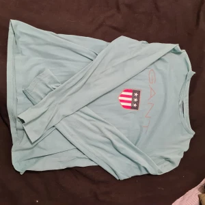 Gant tröja - Knappt använd  Mycker bra skick