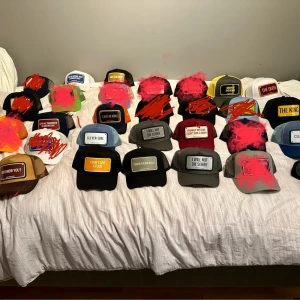 John hater kepsar - Conditon: 10/10 Helt ny med tags Äkta så klart Nypris 995