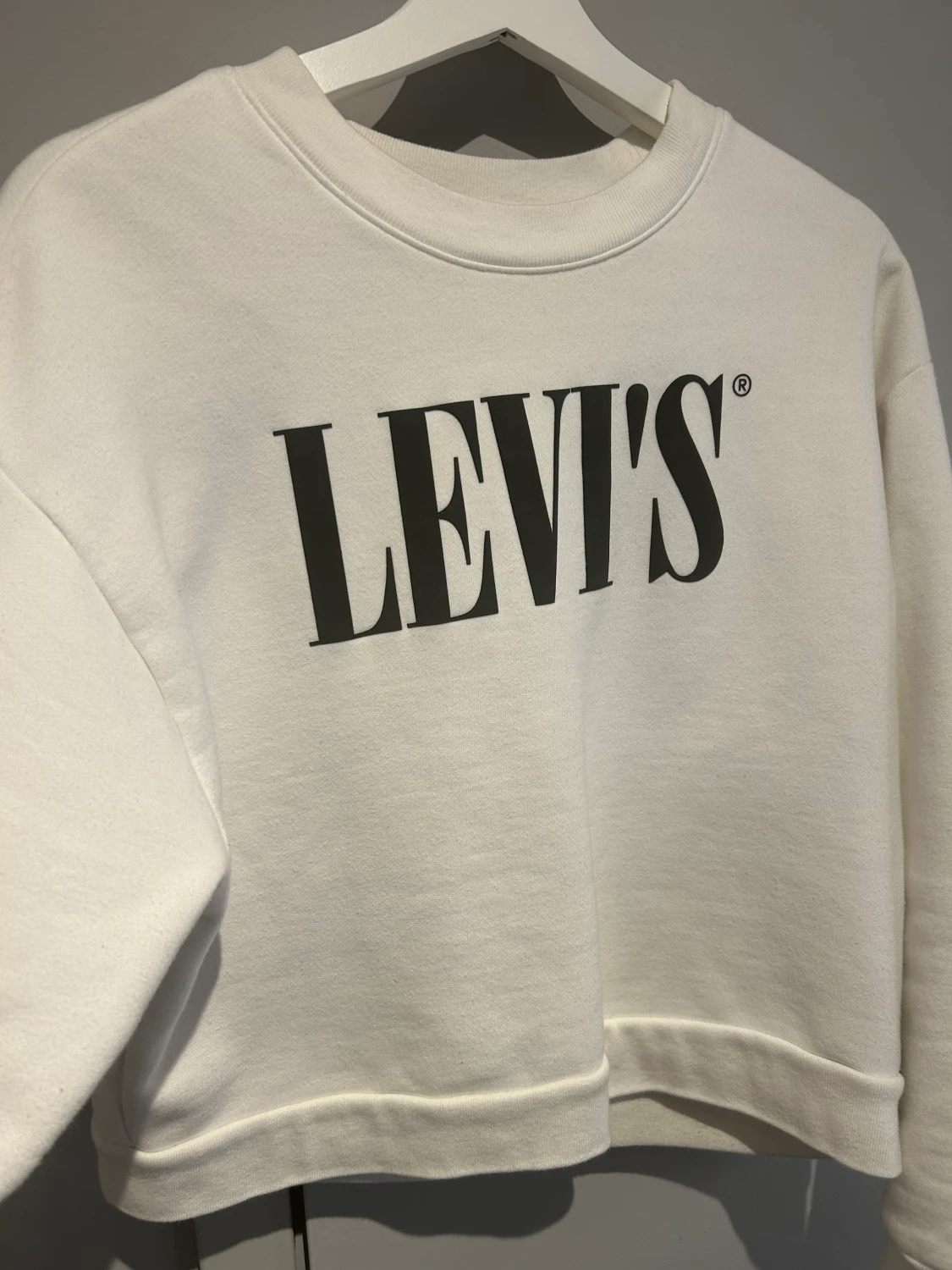 Levi’s sweatshirt