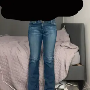 Jätte fina lågmidjade jeans 