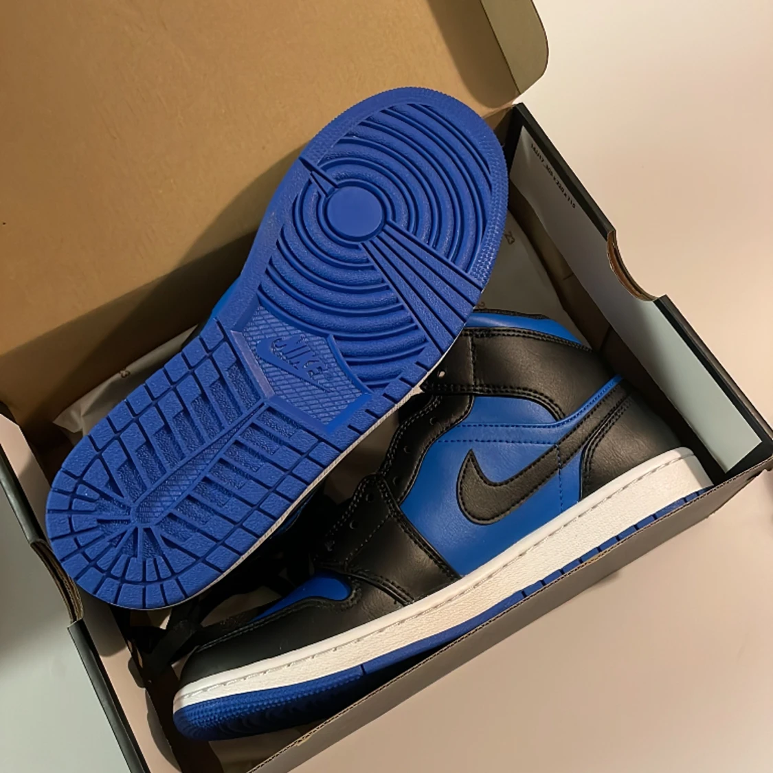 Varsity royal Mid - 91