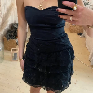 Klänning  - SUPER snygg klänning 