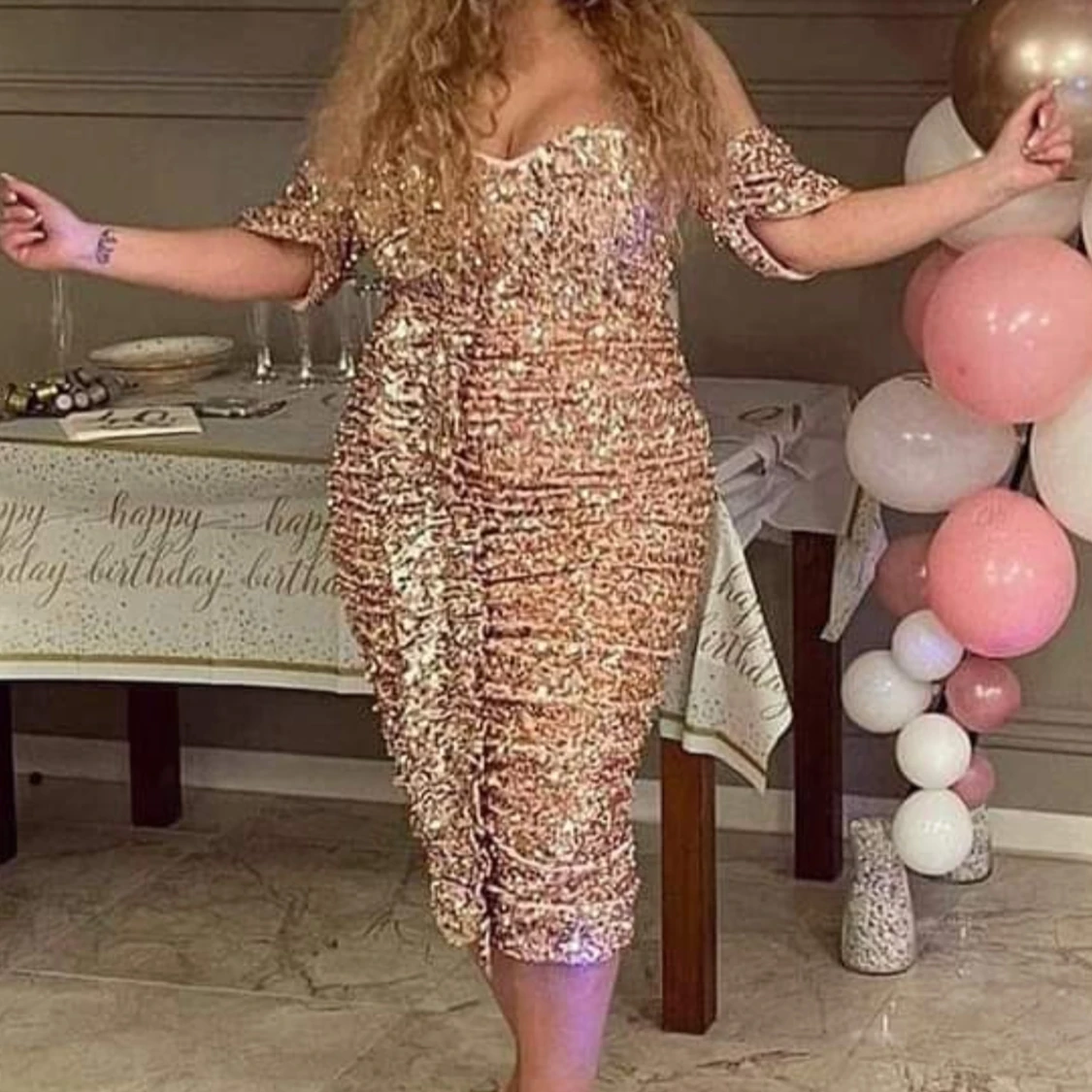 Paljettklänning 