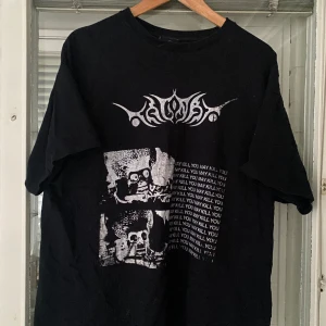 Svart t-shirt ”may kill you” - Random märke Lagarto Church   cond 7/10 färg börjar flagna något, tvättat typ 2 ggr  Xl strl vanlig passform
