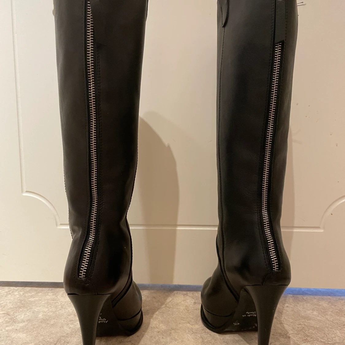 Italienska läder stövletter storlek 35  - 90