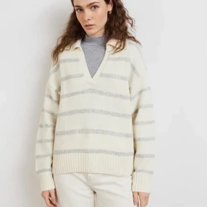 Stickad tröja gina - Säljer denna så fina tröjan som är helt slutsåld 💕 har knappt kommit till användning så i nyskick