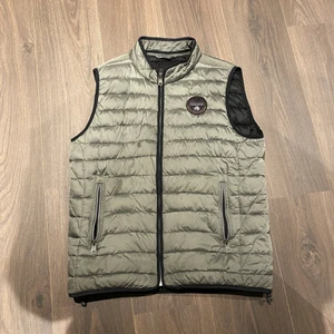 Napapjiri väst - napapjiri väst, bra skick men ha såklart anvönts men bra omhändertagen