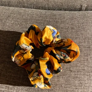 Scrunchie  - Använd en gång