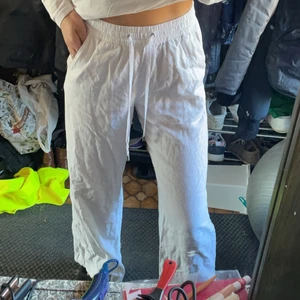 LINNEBYXOR - Super snygga linneeebyxor i storlek 34!! Perfekt nu till sommaren, inte genomskinlig❤️‍🔥❤️‍🔥