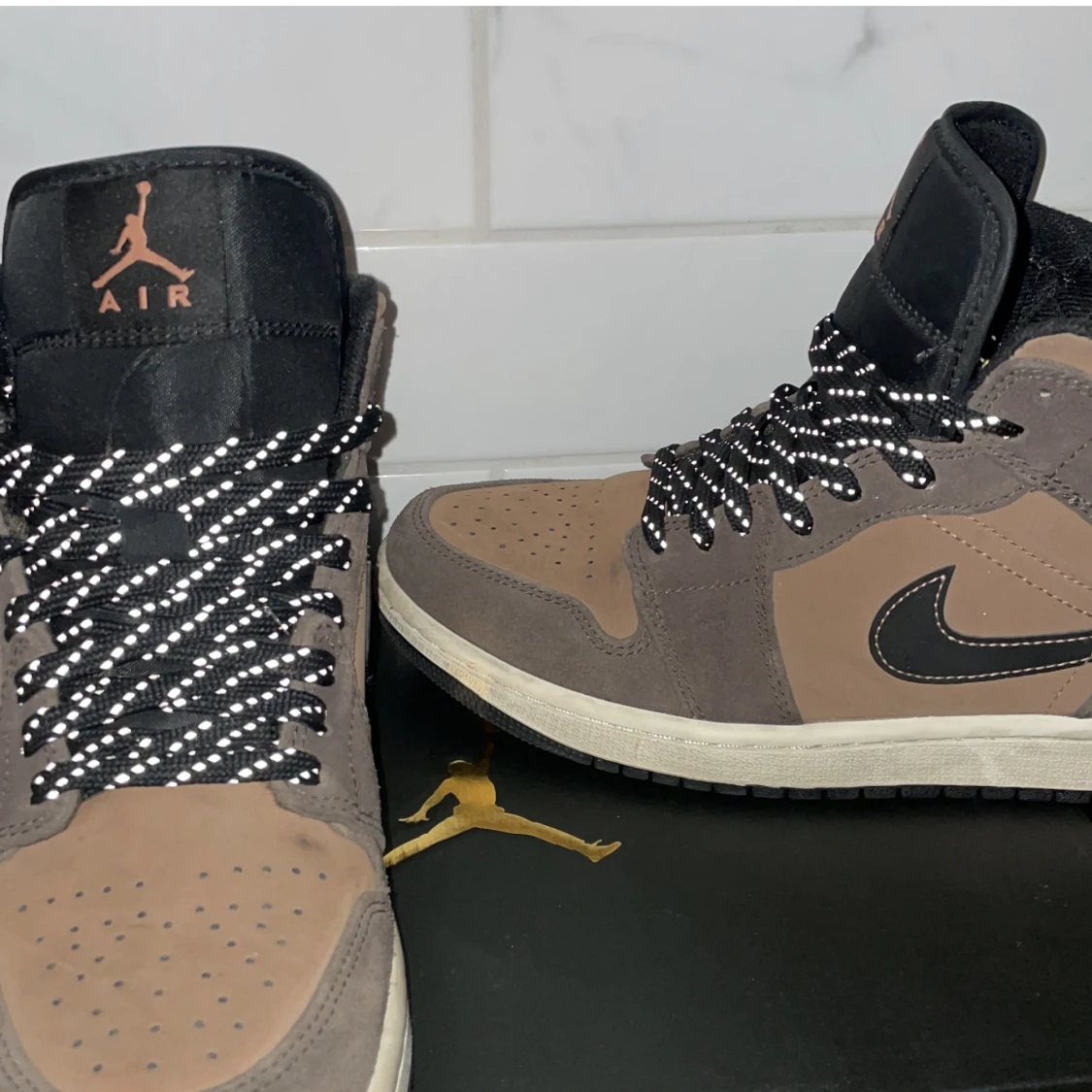 Air jordan 1 mid Earth tone  - 91