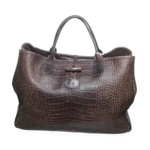 Longchamp croc embossed leather roseau tote Acceptabelt skick. Defekt syns på bild