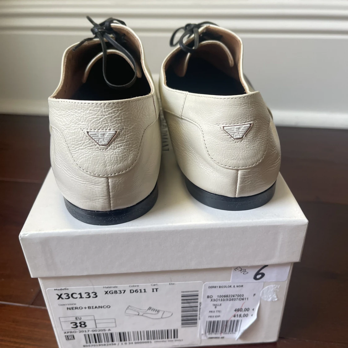 Nya Emporio Armani damskor stl 38 - 91