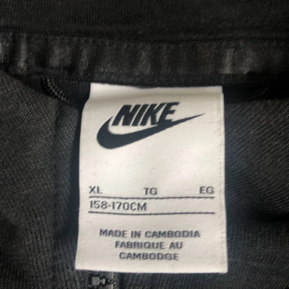 Svart Nike tech fleece  - 90