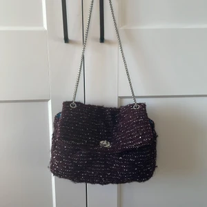 Beck söndergaard väska - Säljer denna jättefina Beck söndergaard väska i en vinröd färg. 