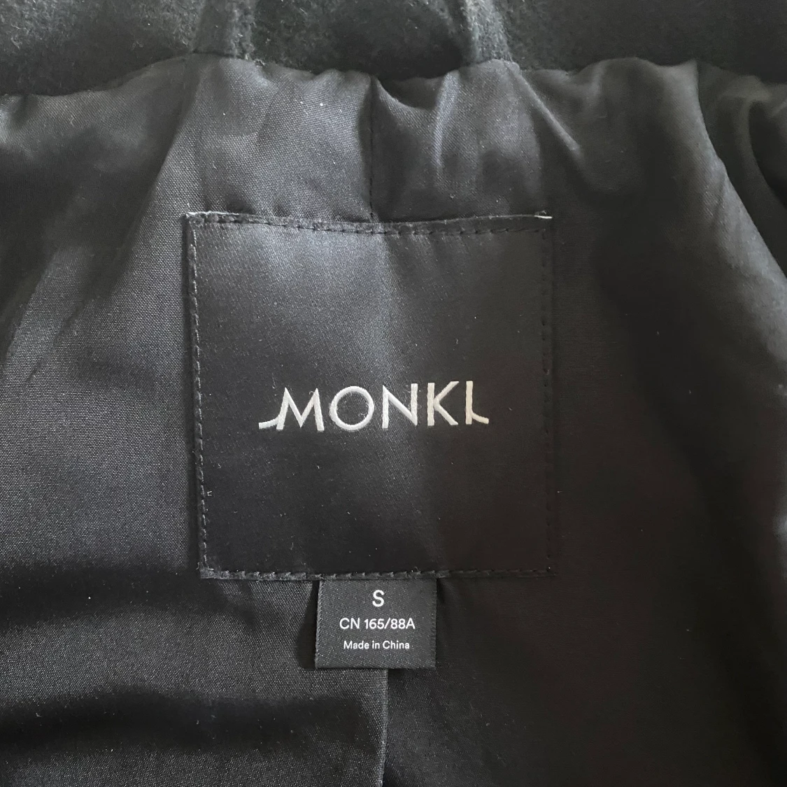 Svart kappa strl s - 91