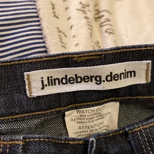 J.Lindeberg jeans - Jeans från j.Lindeberg i storlek38 säljer pga att dom inte passade mig tyvärr, ( små i storleken )