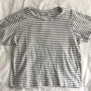 Randig tshirt - Randig tshirt från lager 157. Fint skick!