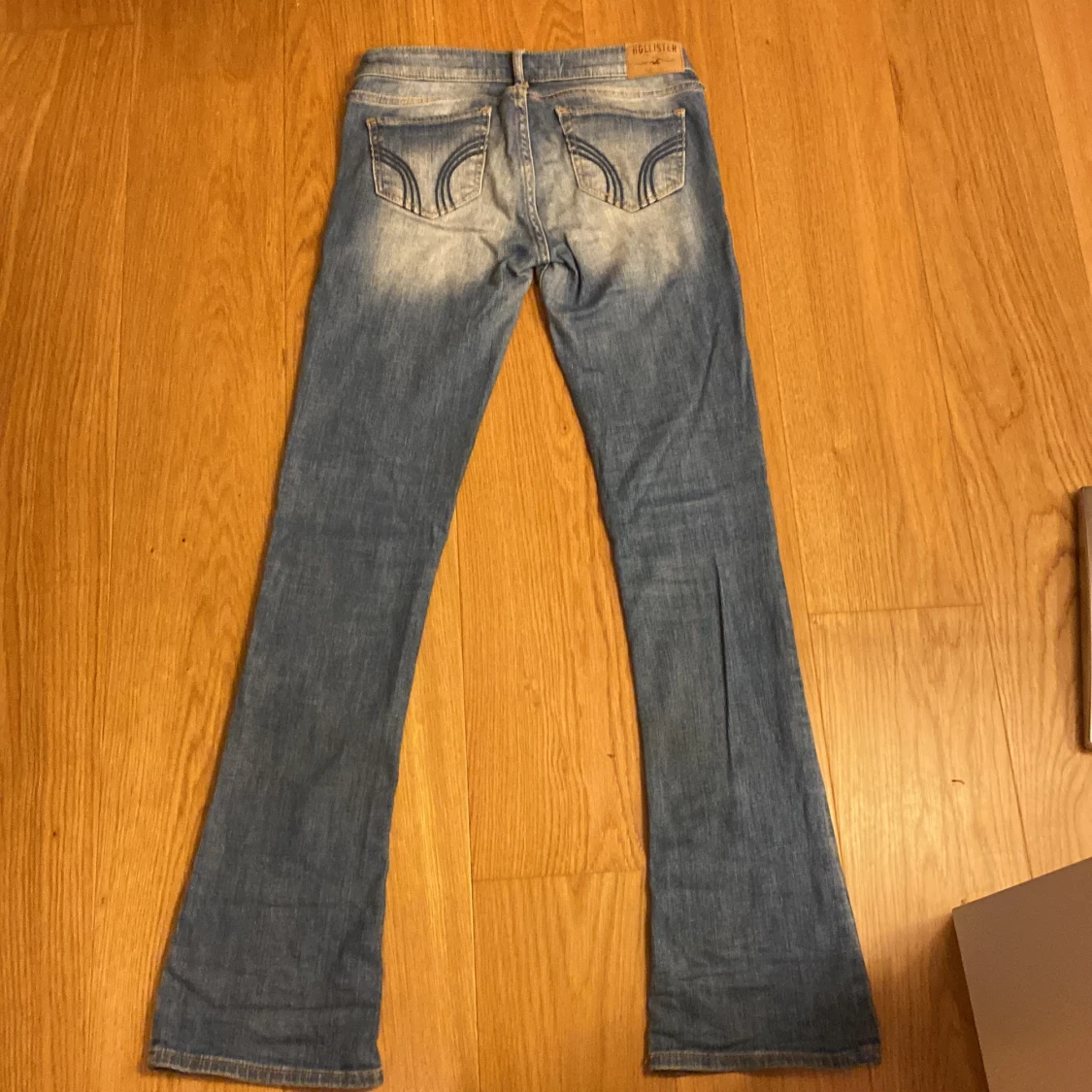 Lågmidjade bootcutjeans - 90