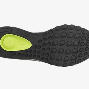 Ecco skor - fått i present, men de är små för mig, därför säljer jag dem. Vackra, gortex och bekväma skor! 