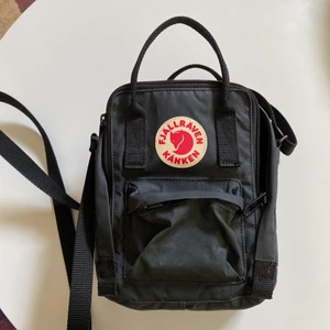 Fjällräven väska  - Lägger upp min fjällräven väska igen, pga oseriös köpare. Jättefint skick och använd fåtal gånger. Köparen står för frakt! 