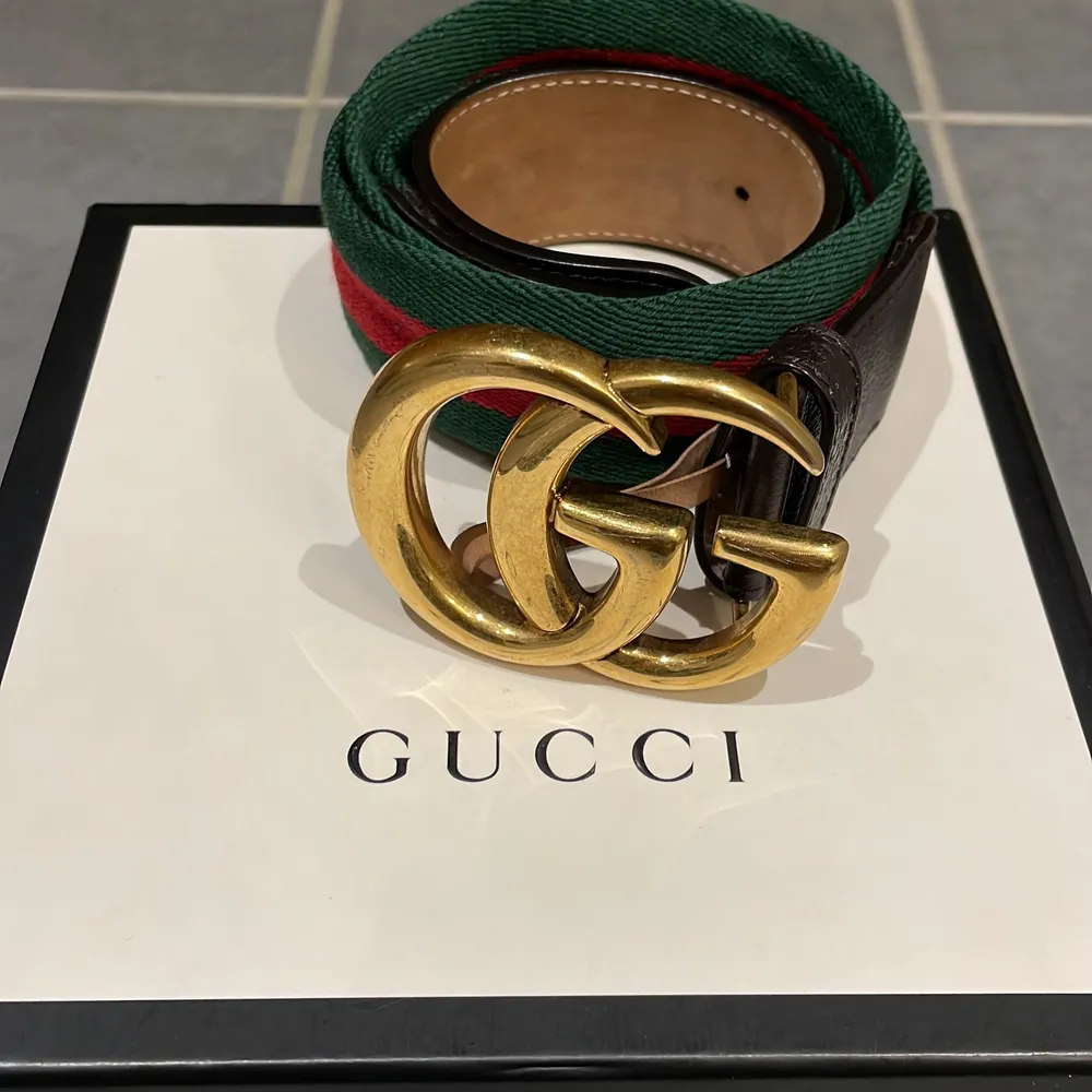 Gucci skärp, sparsamt använt 105cm. Accessoarer.