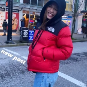 The north face jacka - Tjena! Säljer nu min fina north face jacka🙌 Den är i väldigt bra skick😶‍🌫️ skicka ett dm ifall du undrar något🤠 TRYCK INTE ”köp nu” 