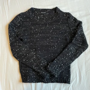 Stickad tröja - Finaste tröjan som har blivit för liten! 🌟