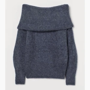 Tröja  - Fin tröja i bra skick som inte används! Är i storlek L,men funkar på mindre storlekar med!