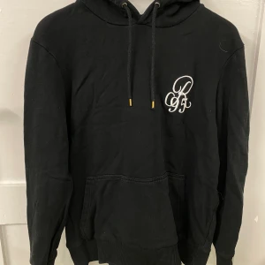 Svart hoodie - Svart hoodie i bra skick! 