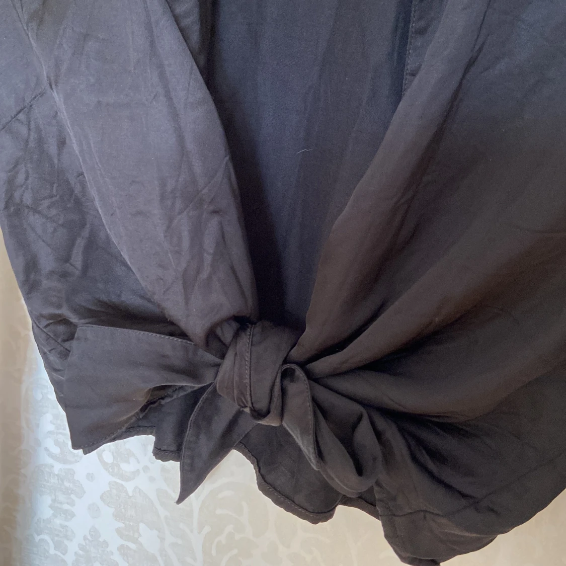 Knyt blus i ”siden”’material stl 38 - 90