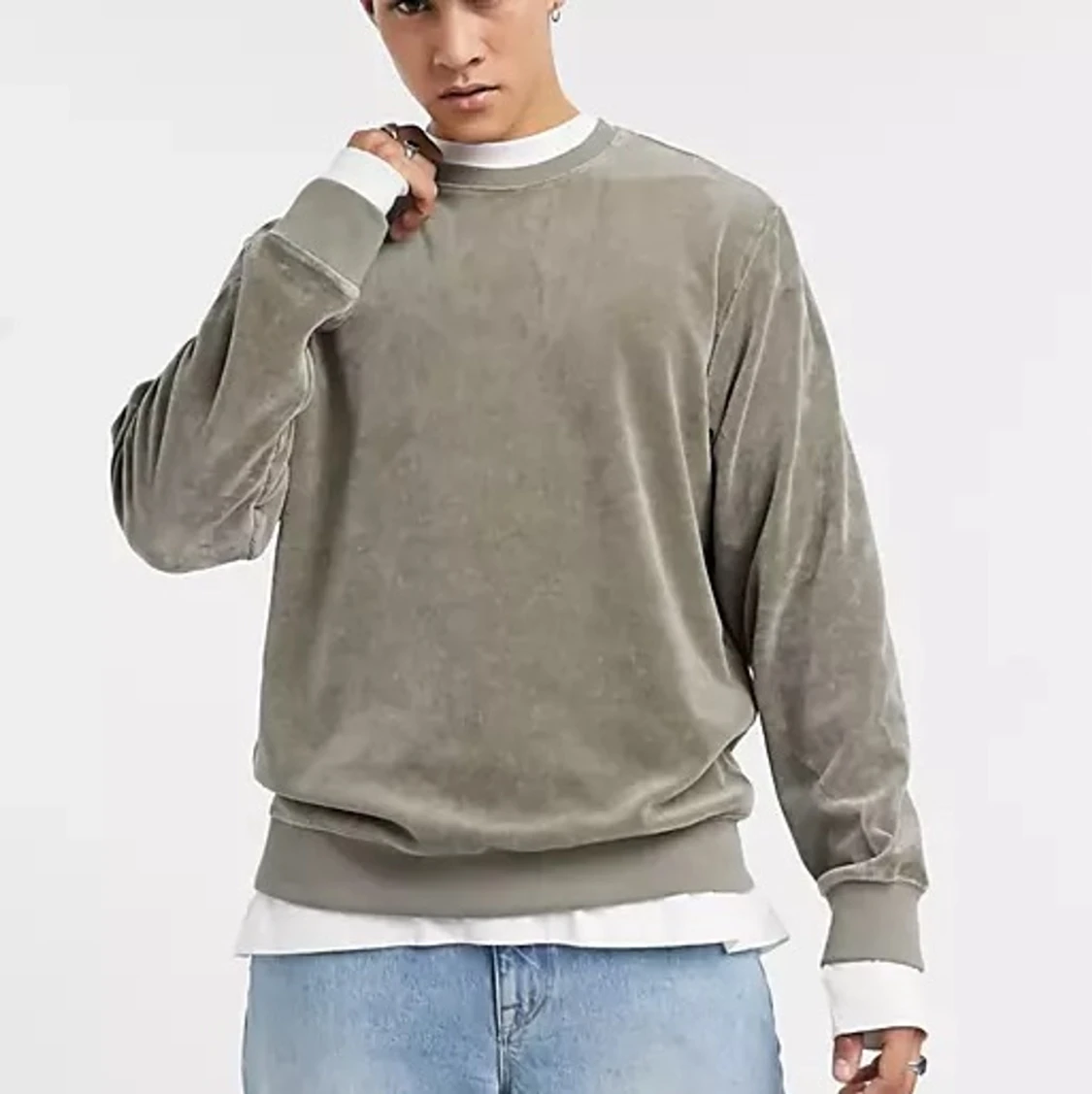 Weekdaytröja i velour🪐 - 91