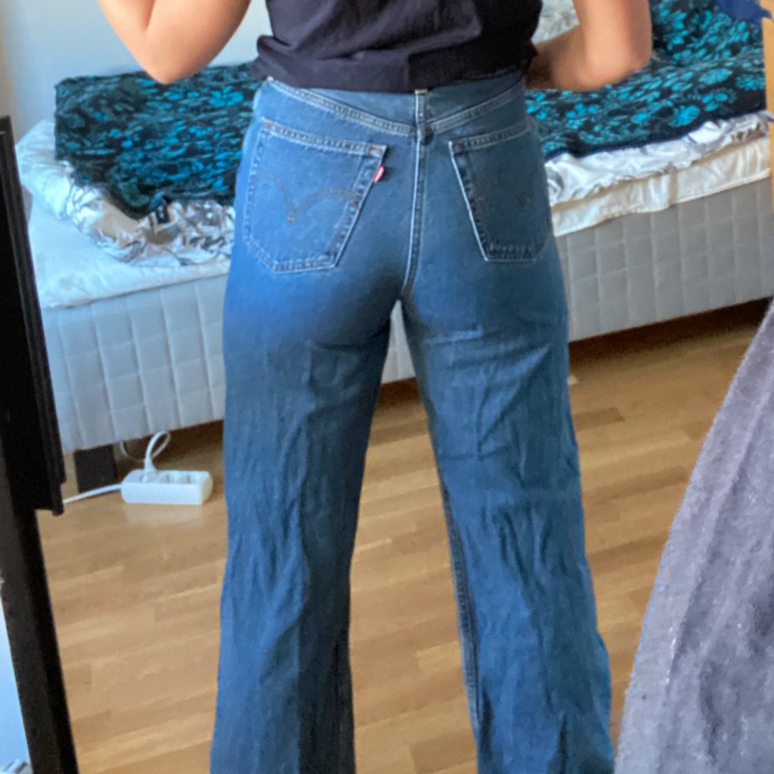 Levi’s jeans - 91