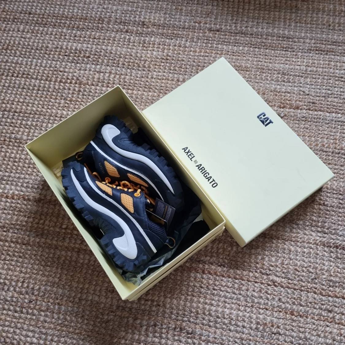 Axel arigato x cat strl 38 - 90