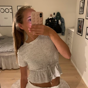 Zara topp - Säljer fin topp från zara