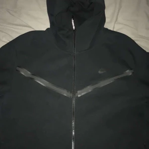 Nike teech - Storlek M både män o kvinnor kan ha riktig skön klädplagg