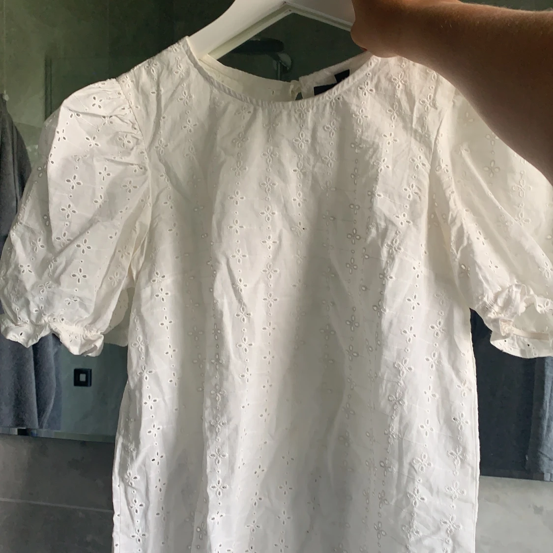 Sååå söt blus från hm helt slutsåld  - 90