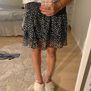 Kjol - Säljer kjol från Chelsea 