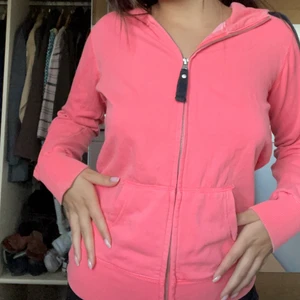 Kofta -  zip up hoodie köpt från second hand, jätte fin färg 