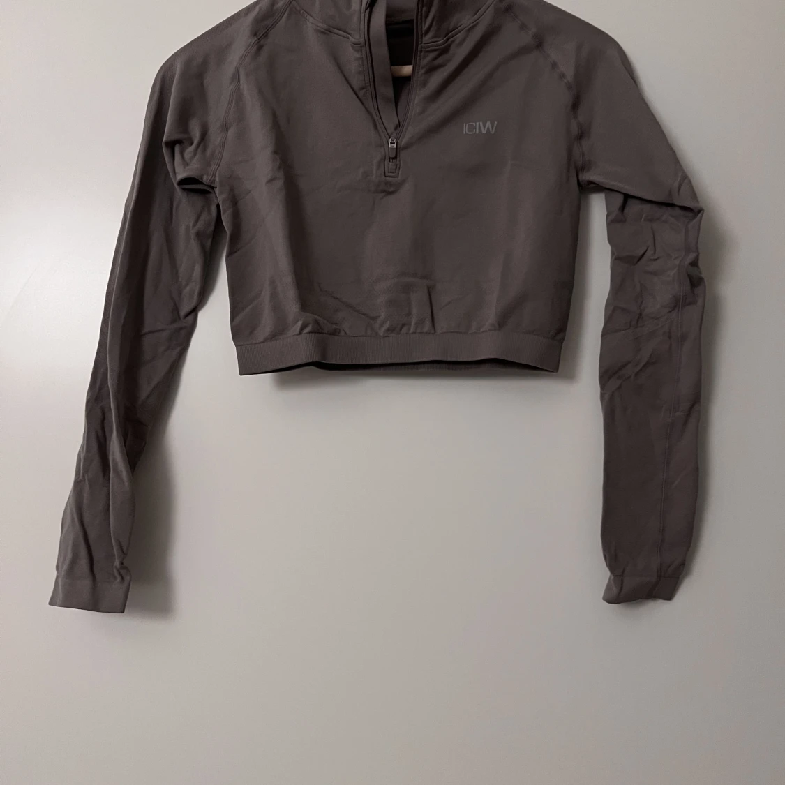 Croppad träningströja