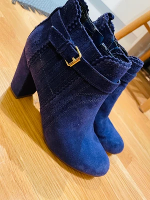 Comfortable ue boots - Worn only a few times and very comfortable to wear Orthopaedic 