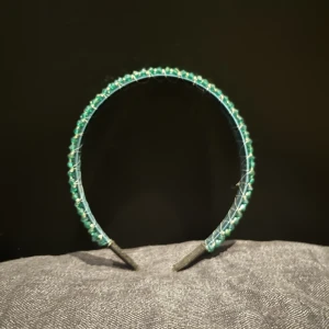 diadem grön  - från ur och penn nypris 80kr säljer för 40kr 