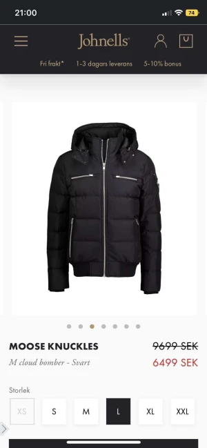 Jätte fin jacka  - Jätte skön jacka aldrig använt. Jackan är helt ny .hellre betala 2500 än att betala i affären för 6500.