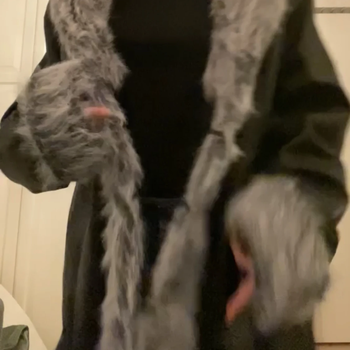 Skinnjacka med päls - 90