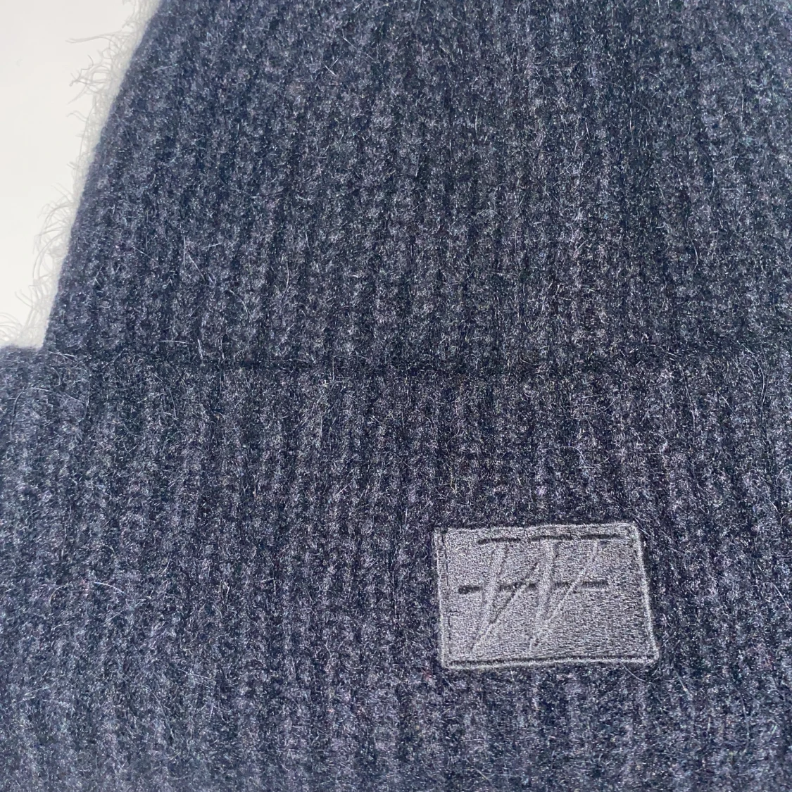 🖤Svart Mössa🖤 - 90