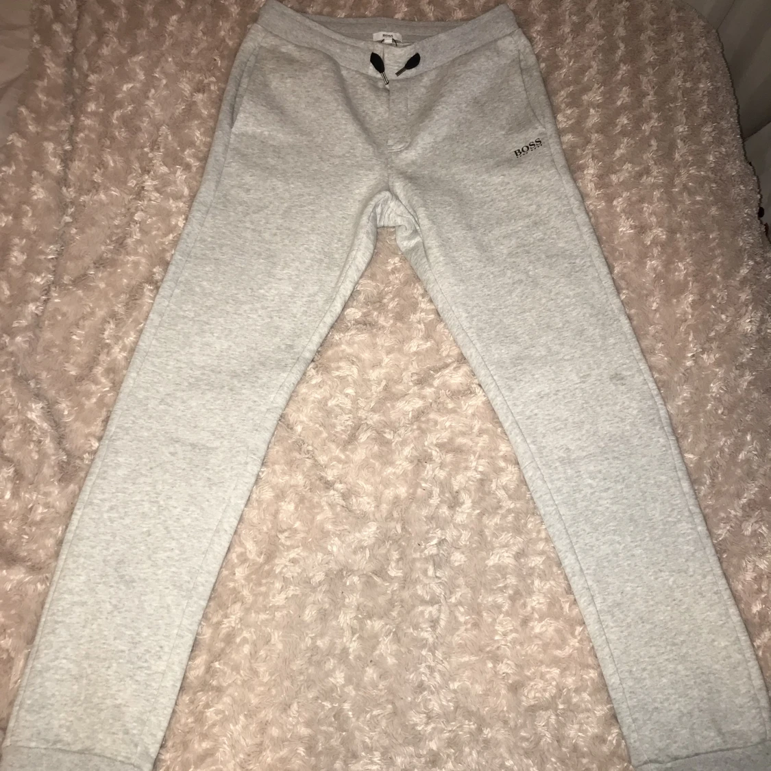 Hugo boss mjukisar - 90