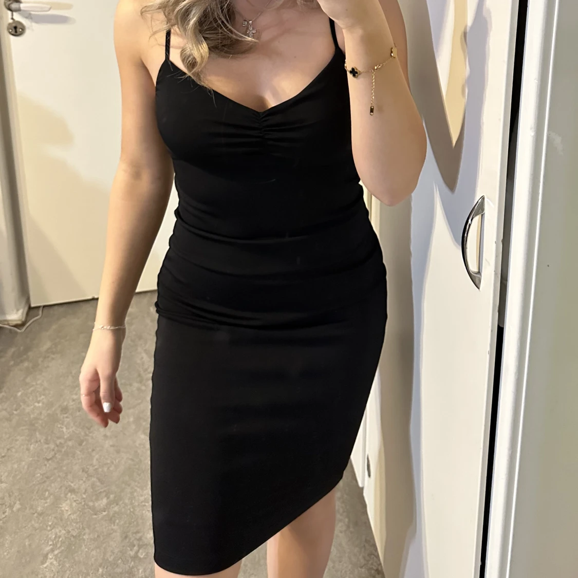 Svart enkel kläning - 90