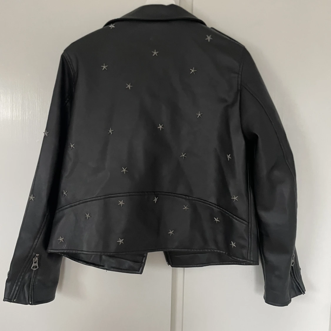 Skinnjacka med stjärnor - 91